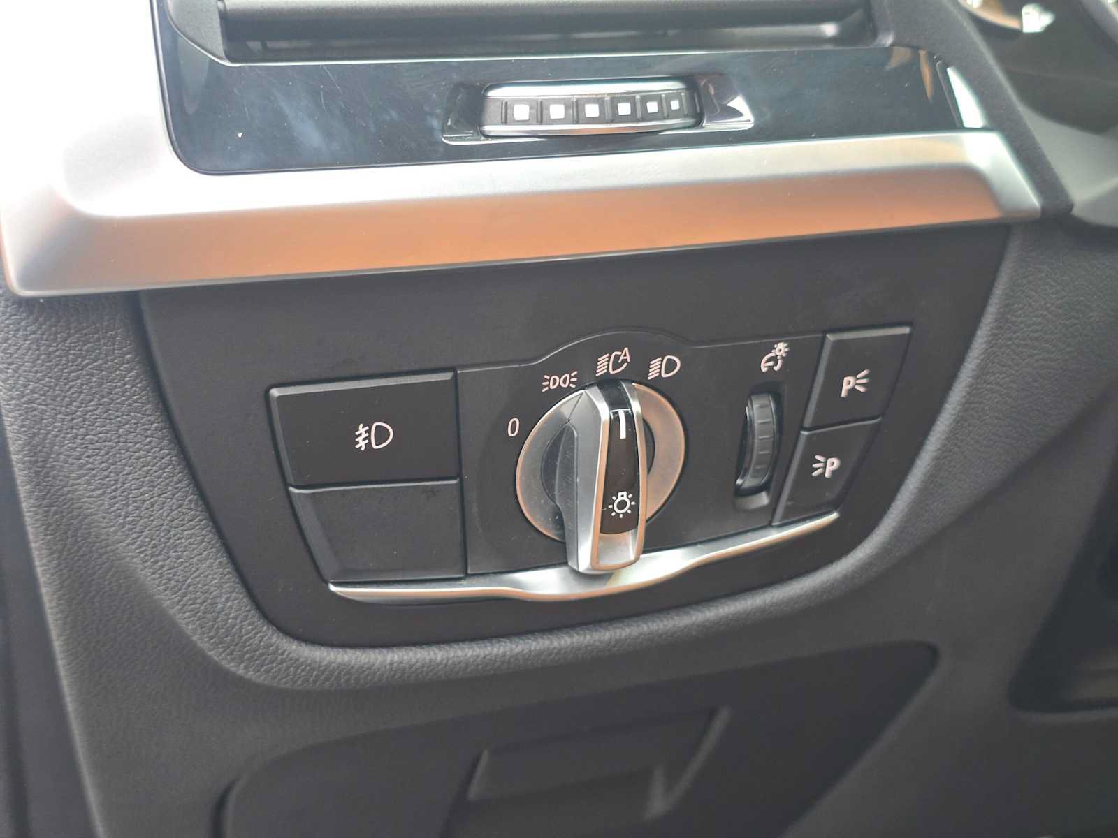 Used 2018 BMW X3 xDrive30i AWD/4WD image 24