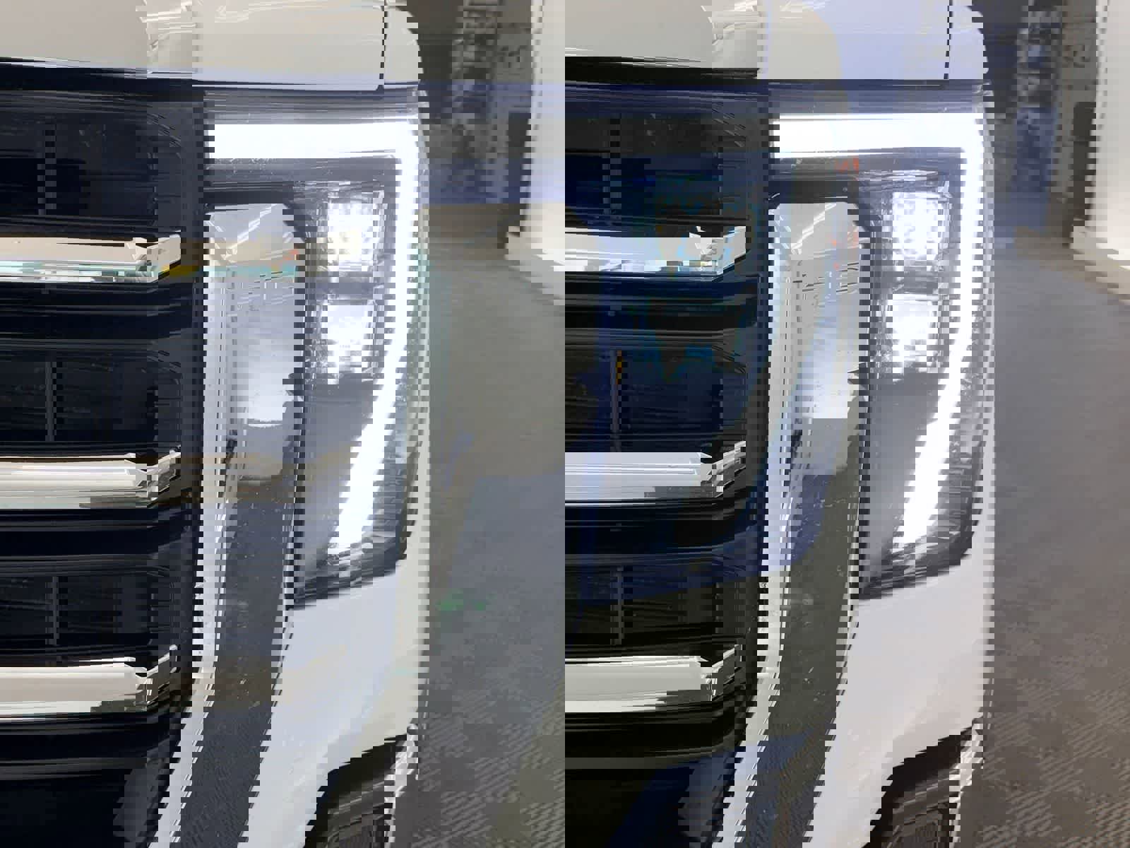 Used 2024 GMC Sierra 2500 SLT w/ SLT Convenience Package image 10