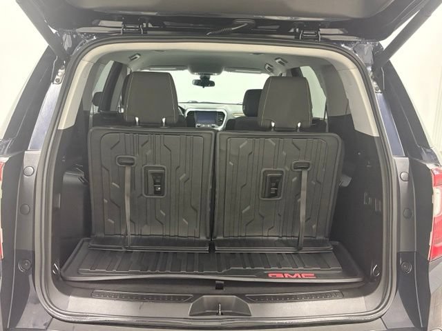 Used 2021 GMC Acadia SLE w/ Driver Convenience Package FWD image 8