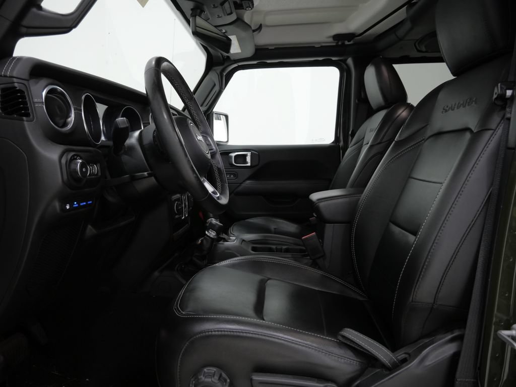 Used 2022 Jeep Wrangler Unlimited Sahara w/ Cold Weather Group AWD/4WD image 12