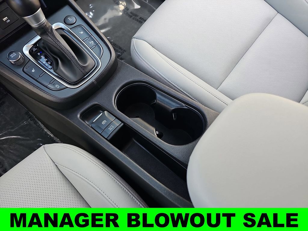 Used 2022 Hyundai Kona Limited image 24
