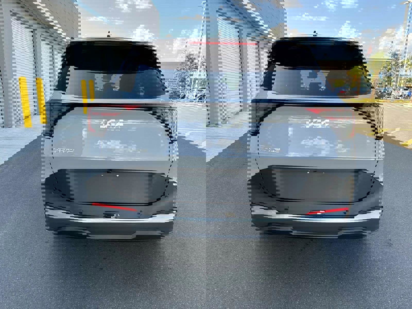 New 2026 Kia Sportage EX image 4
