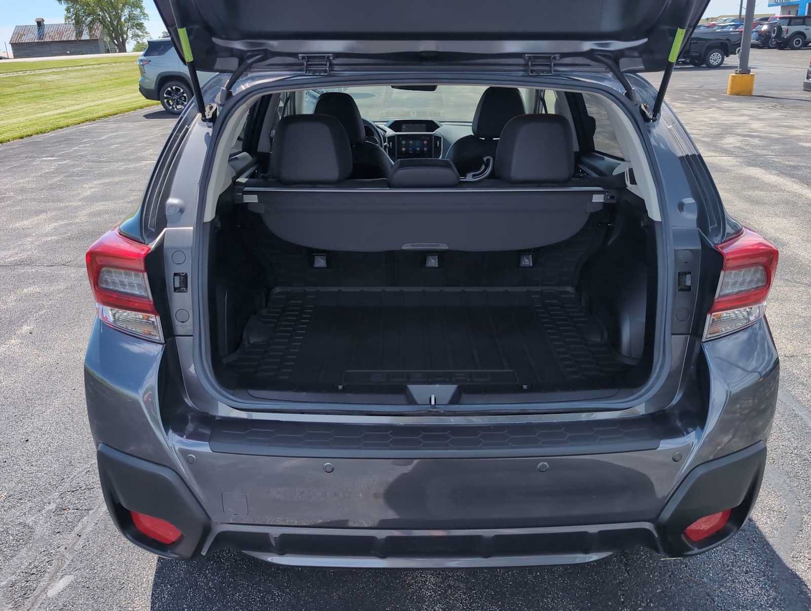Used 2020 Subaru Crosstrek 2.0i Limited w/ Moonroof Package w/Navigation AWD/4WD image 28