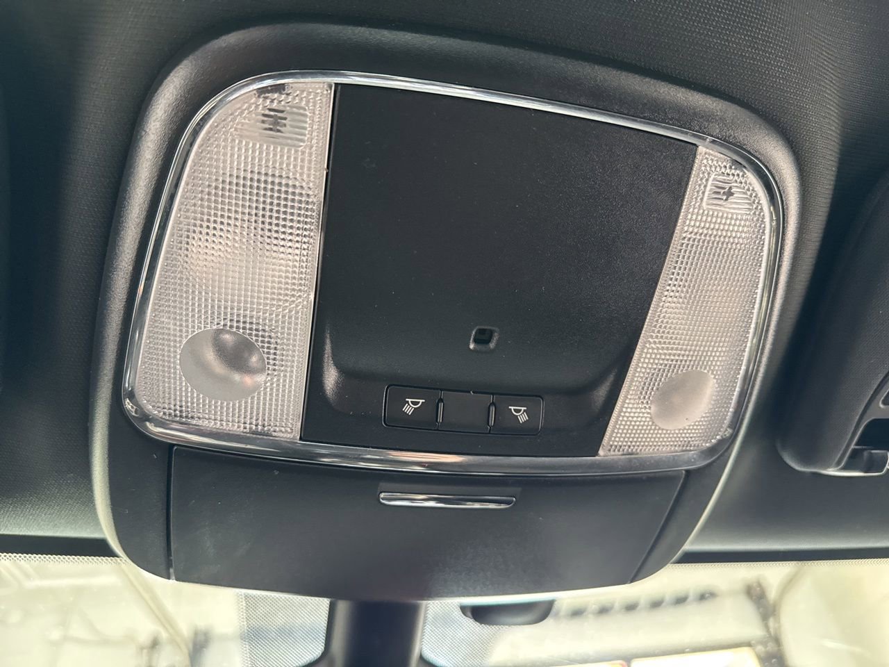 Used 2018 Jeep Grand Cherokee Laredo image 31