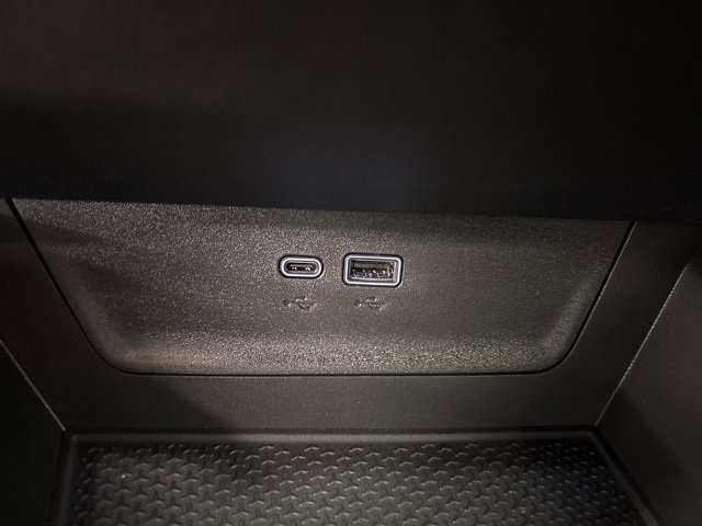 New 2026 Chevrolet Equinox LT w/ Convenience Package II image 26