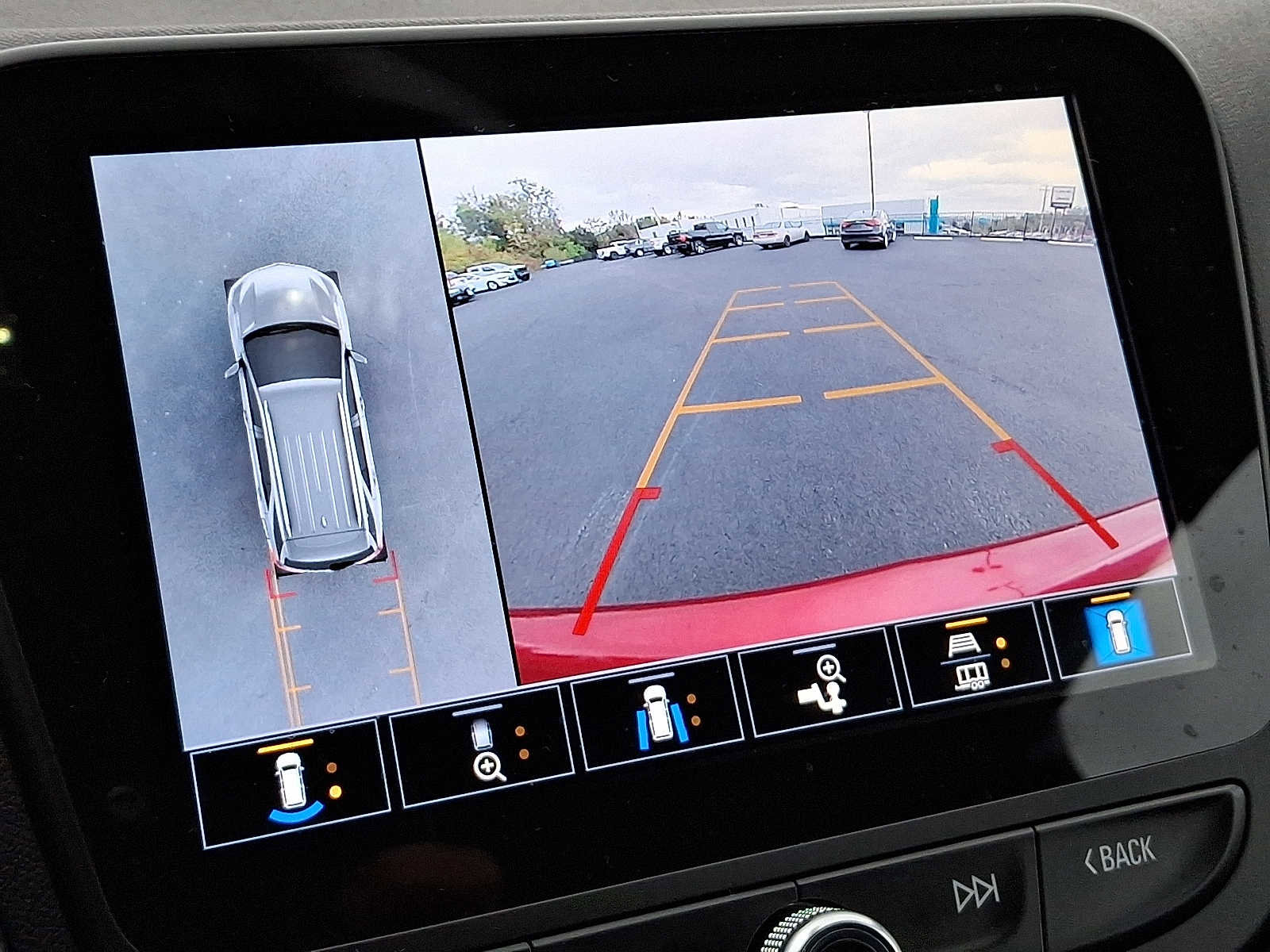 Used 2024 Chevrolet Equinox LT image 19