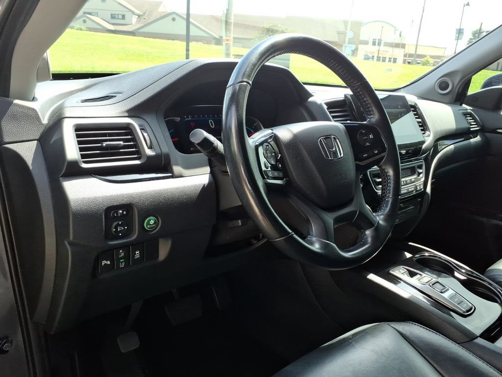 Used 2019 Honda Pilot Touring image 14