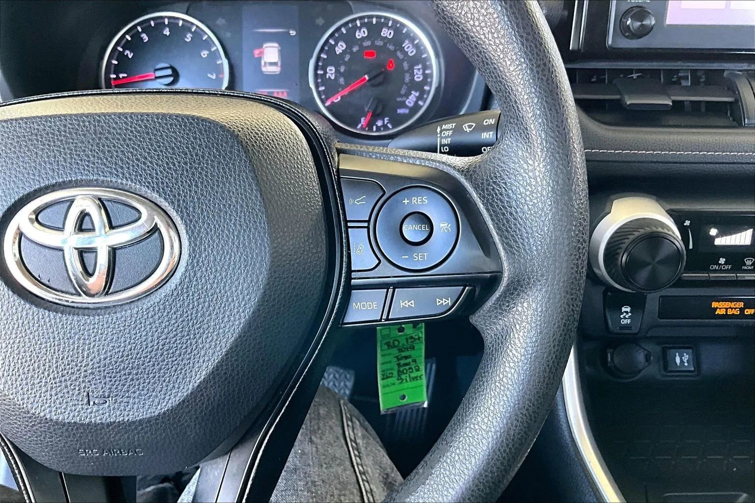 Used 2019 Toyota RAV4 LE image 11