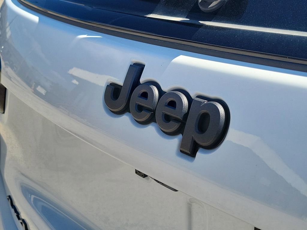 Used 2025 Jeep Compass Limited w/ High Altitude Package image 7