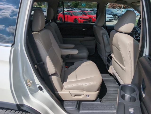 Used 2019 Honda Pilot Touring image 12