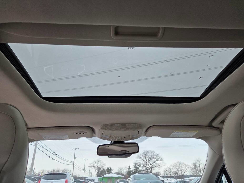 Used 2017 Ford Fusion Energi Platinum image 25