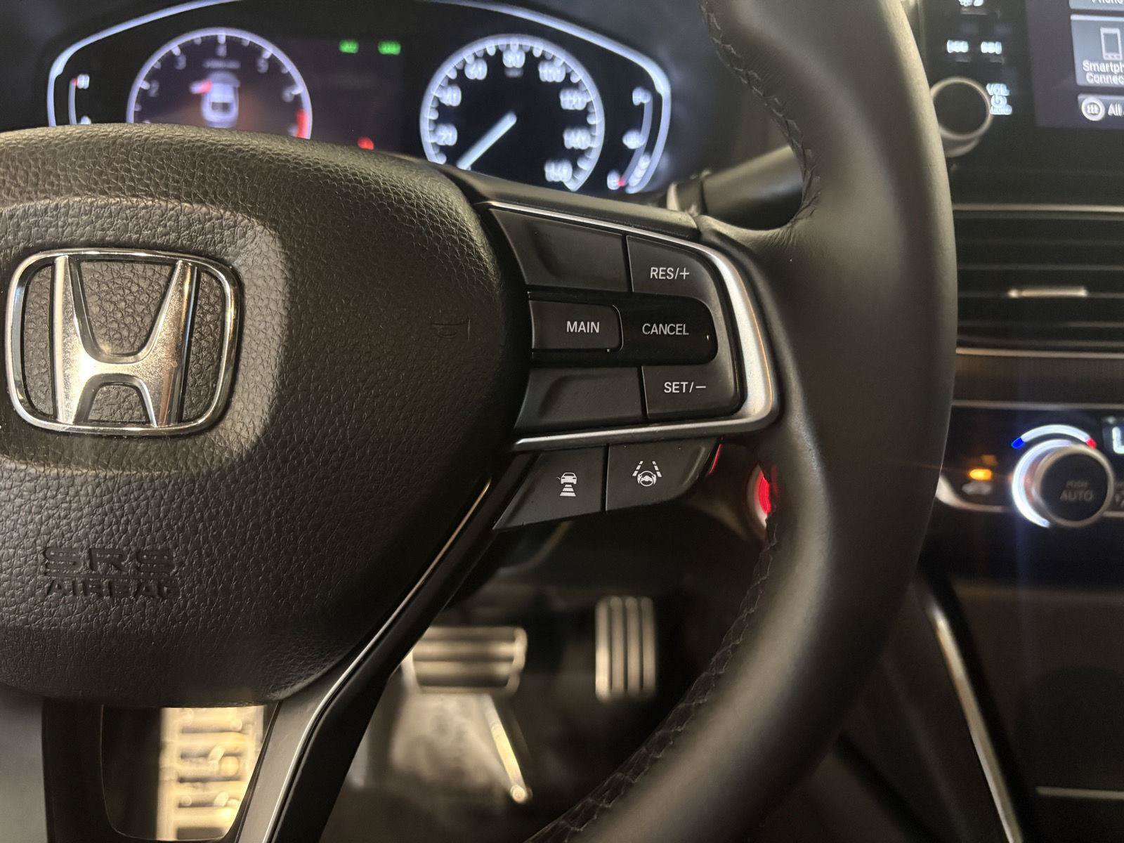 Used 2018 Honda Accord Sport image 19