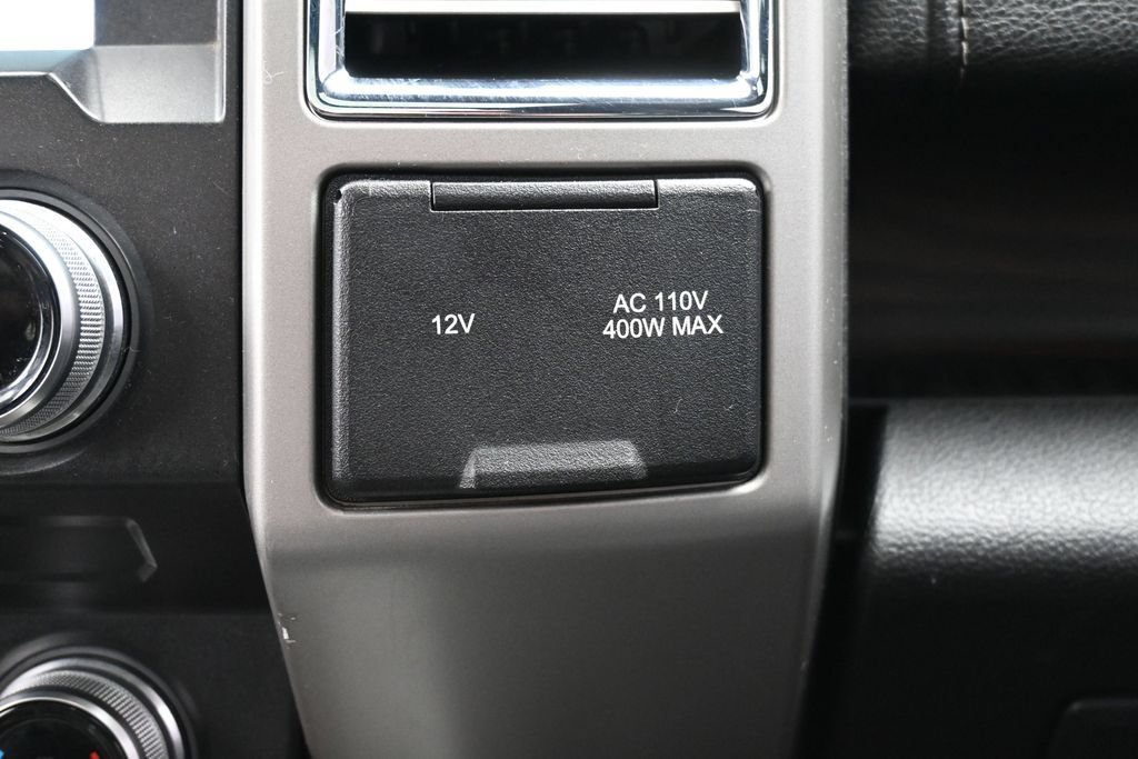 Used 2016 Ford F150 Lariat w/ Equipment Group 502A Luxury AWD/4WD image 20