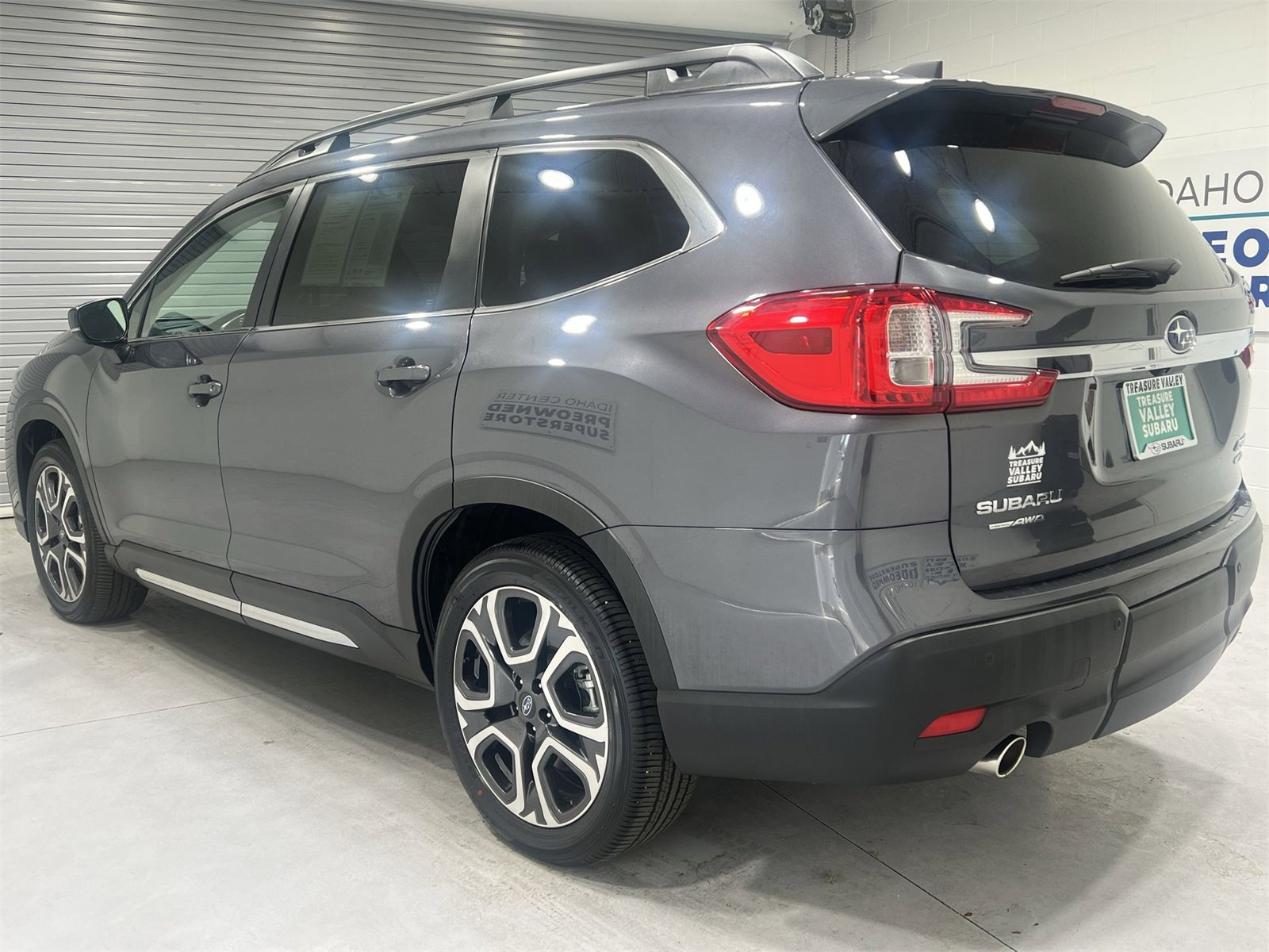 Certified 2024 Subaru Ascent Limited w/ Technology Package image 6
