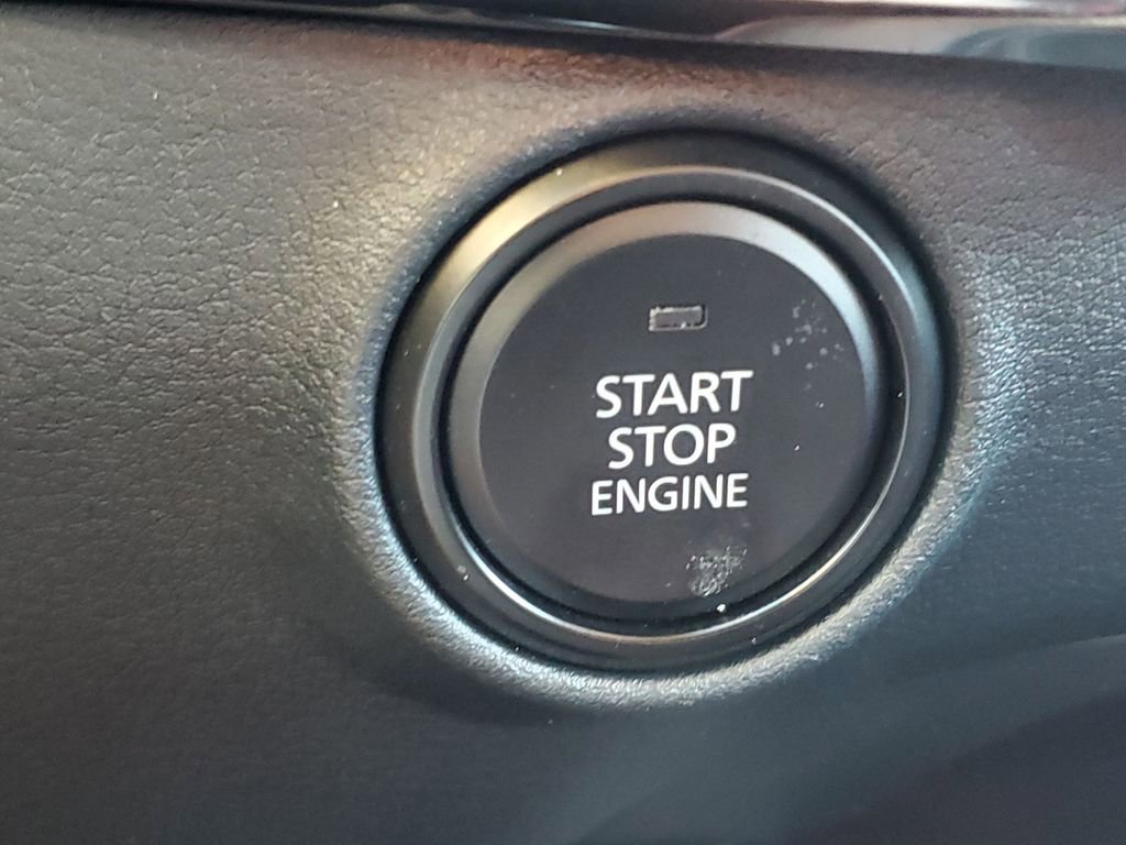 Used 2023 MAZDA MAZDA3 s image 39