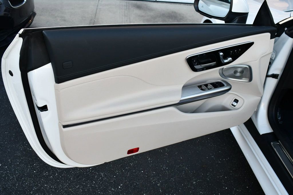 Used 2025 Mercedes-Benz CLE 300 4MATIC Cabriolet image 11