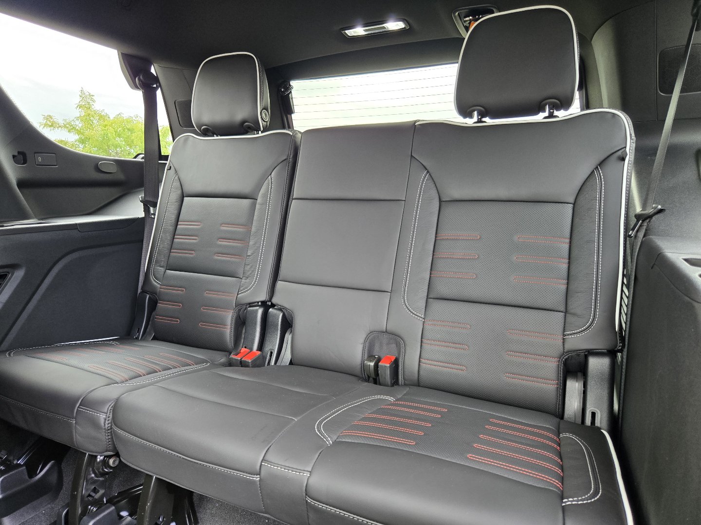 New 2026 GMC Yukon AT4 Ultimate AWD/4WD image 37