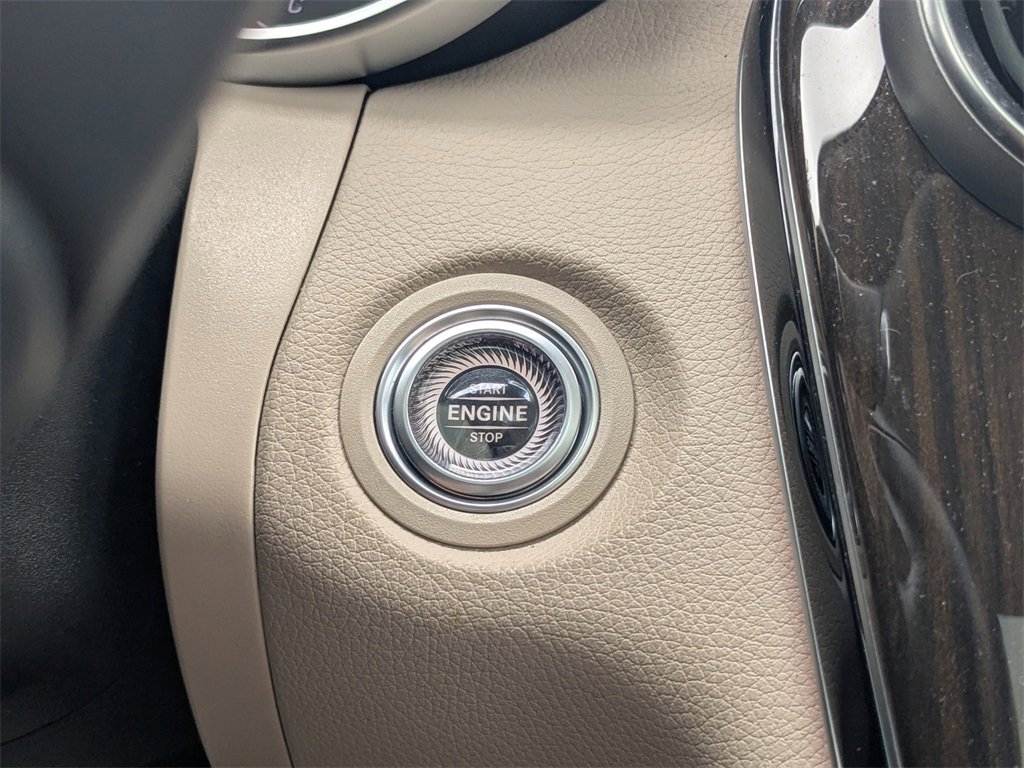 Used 2022 Mercedes-Benz GLC 300 image 41