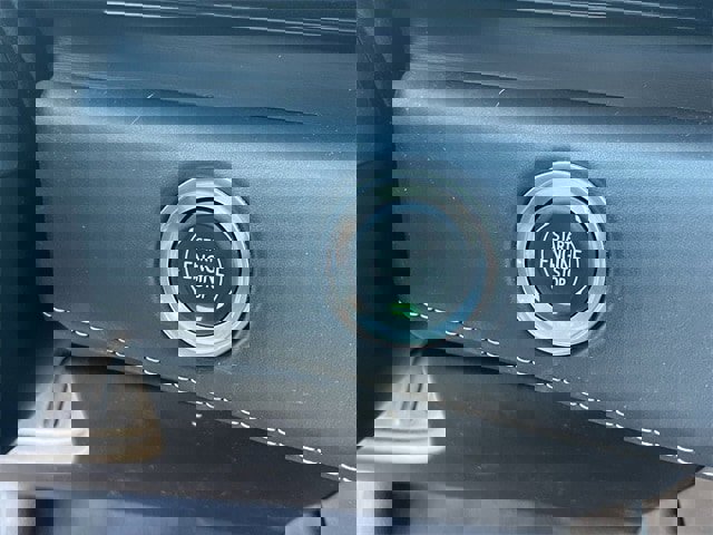 Used 2022 Cadillac Escalade Premium Luxury Platinum image 24