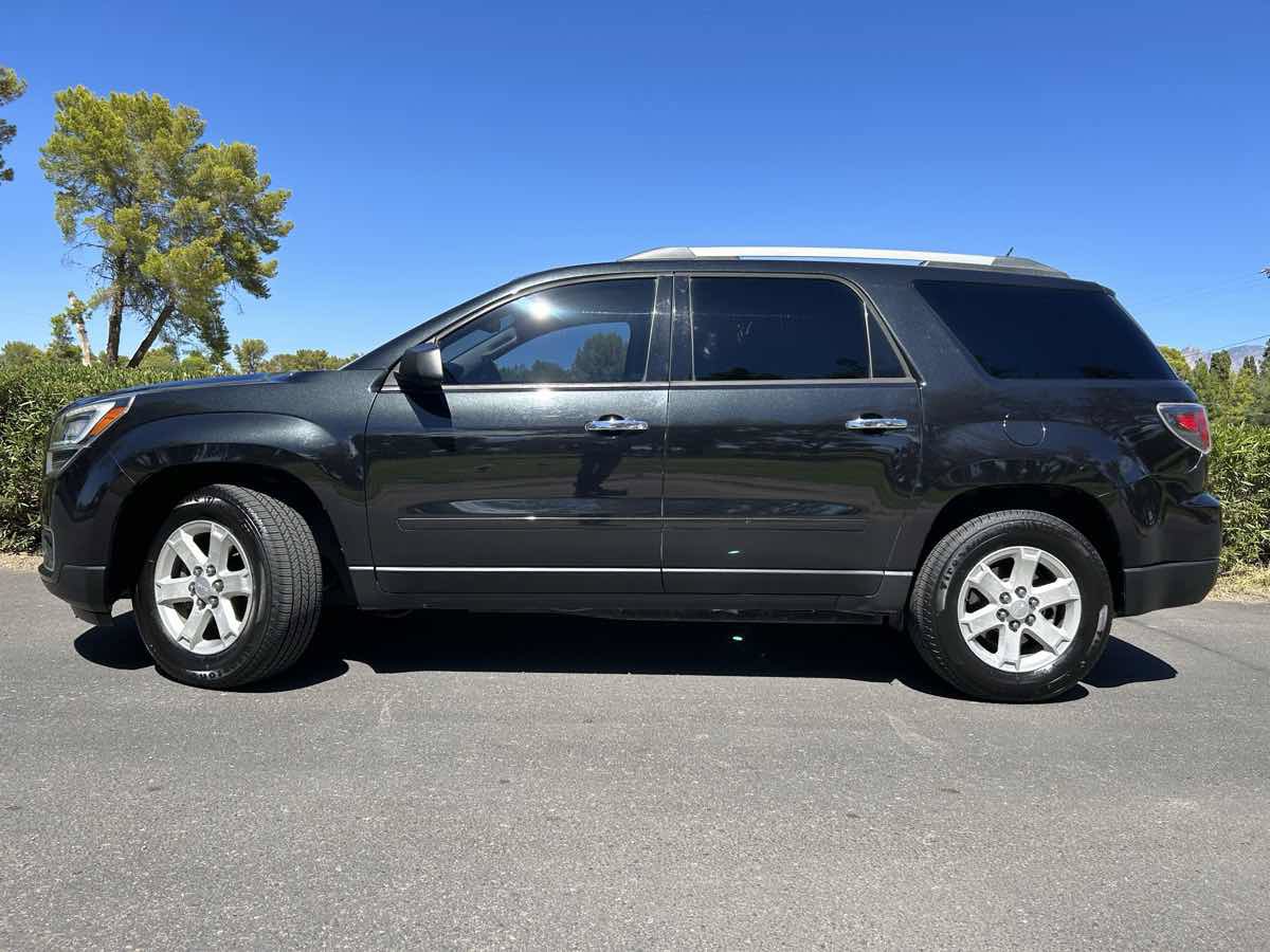 Used 2014 GMC Acadia SLE FWD image 3