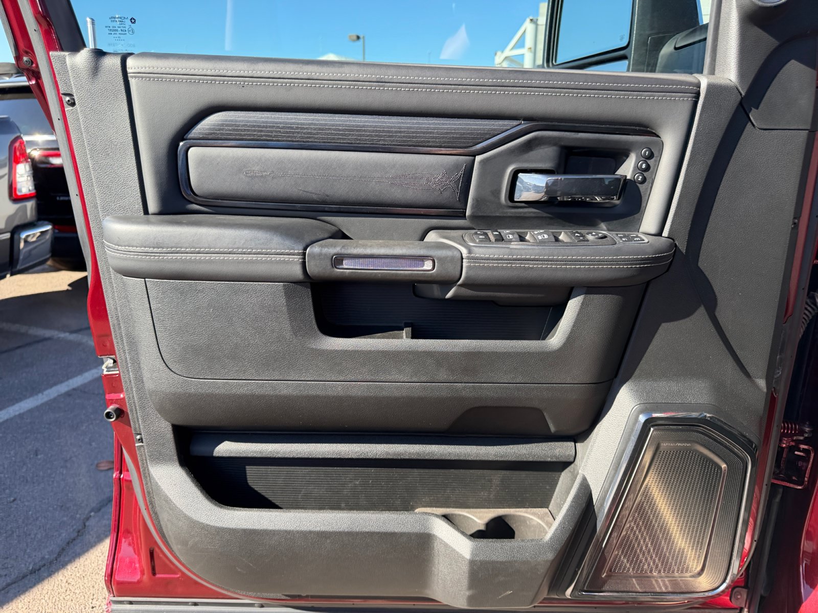 Used 2024 RAM 2500 Limited AWD/4WD image 11