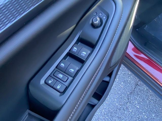 New 2025 Jeep Grand Cherokee Altitude AWD/4WD image 12