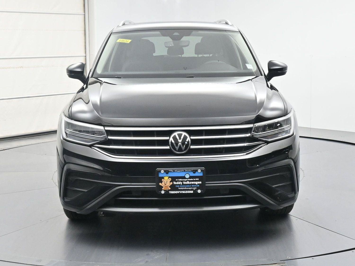 Used 2022 Volkswagen Tiguan SE AWD/4WD image 27