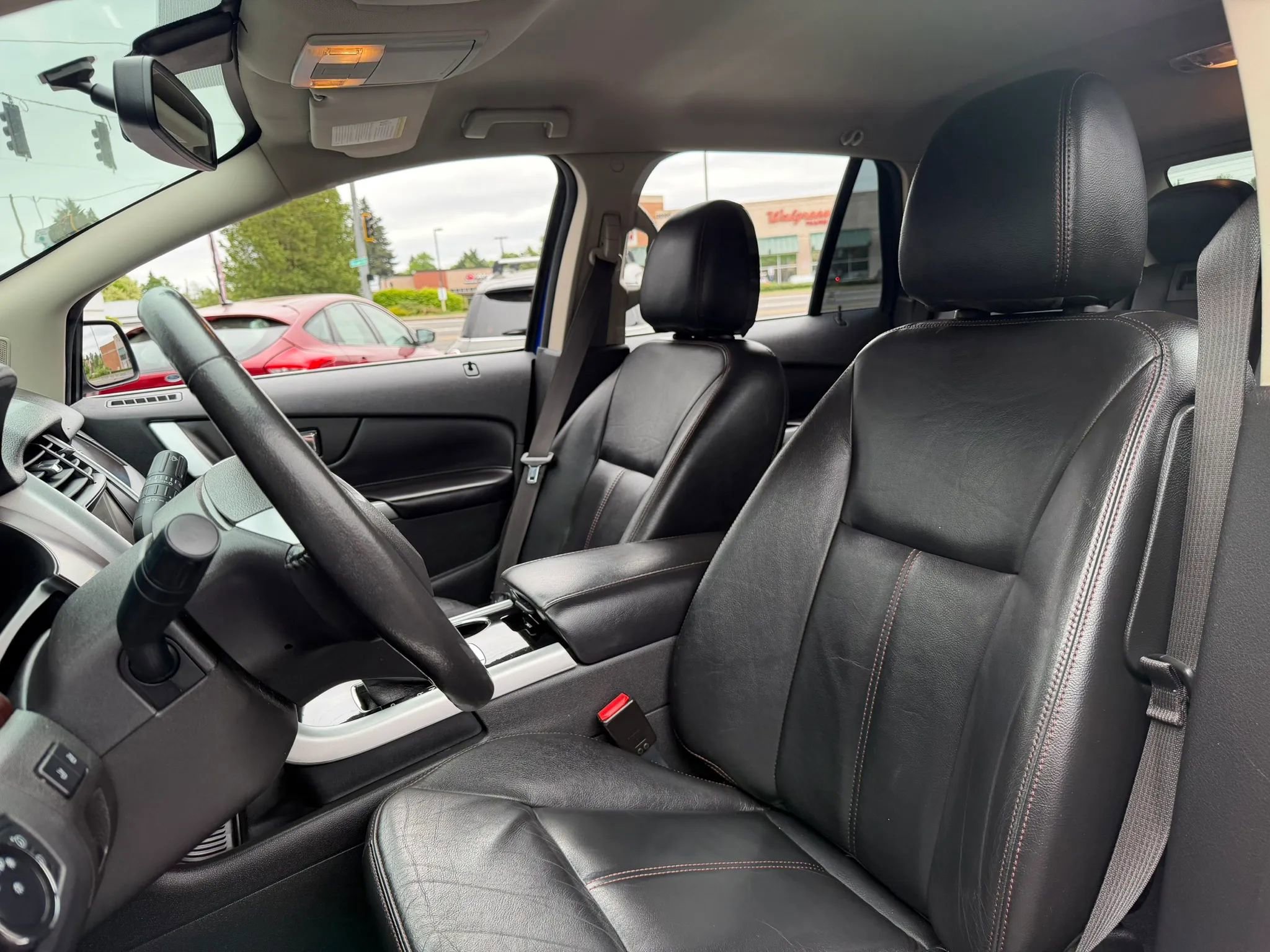 Used 2013 Ford Edge Limited w/ Driver Entry Pkg FWD image 19