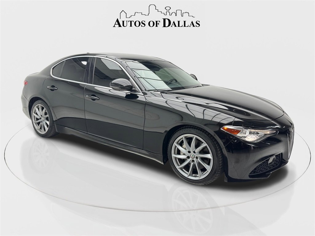 Used 2019 Alfa Romeo Giulia image 2