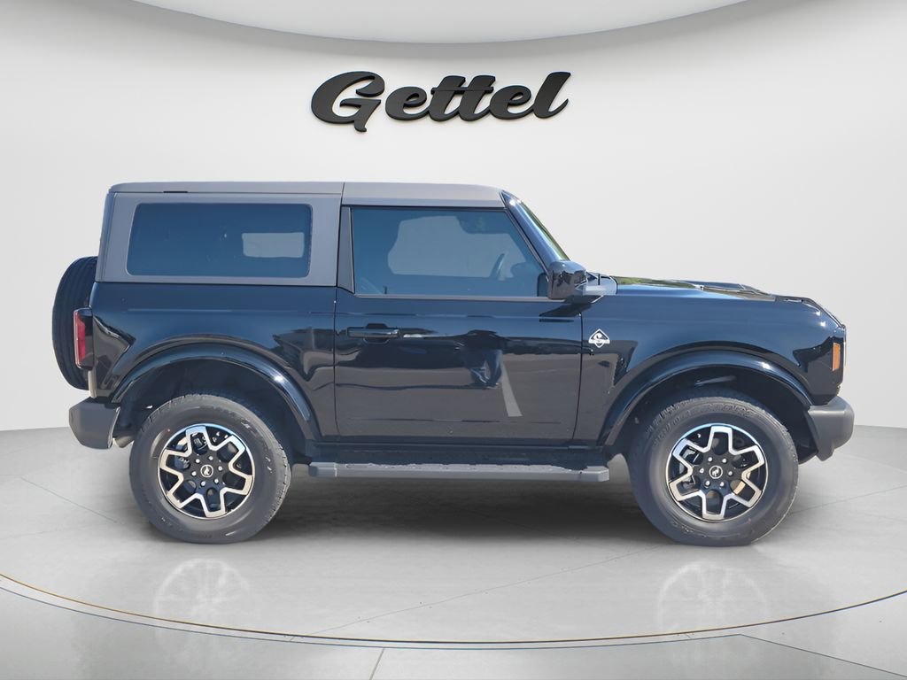 Used 2022 Ford Bronco Outer Banks image 4