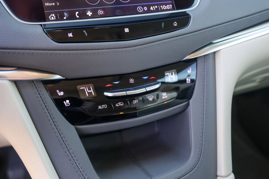 Certified 2021 Cadillac XT5 Premium Luxury image 19