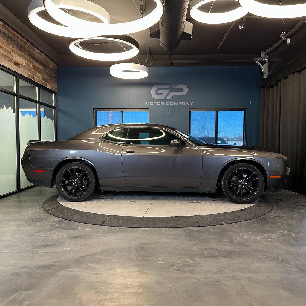 Used 2018 Dodge Challenger SXT w/ Blacktop Package RWD image 2