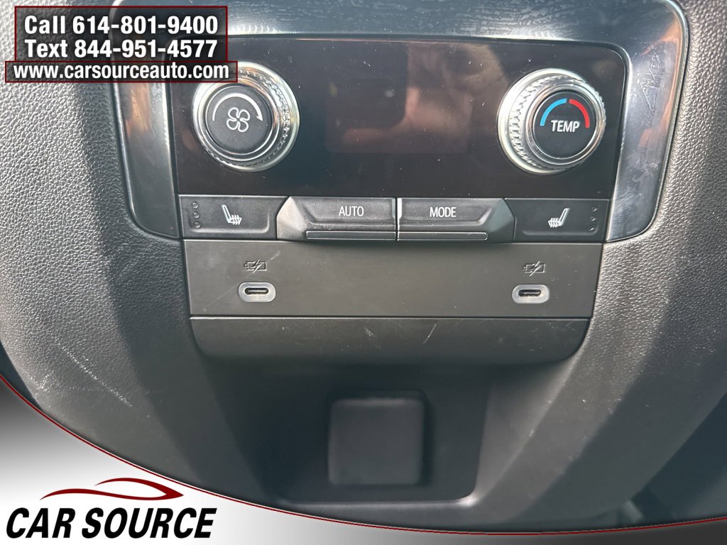 Used 2023 GMC Yukon Denali image 39
