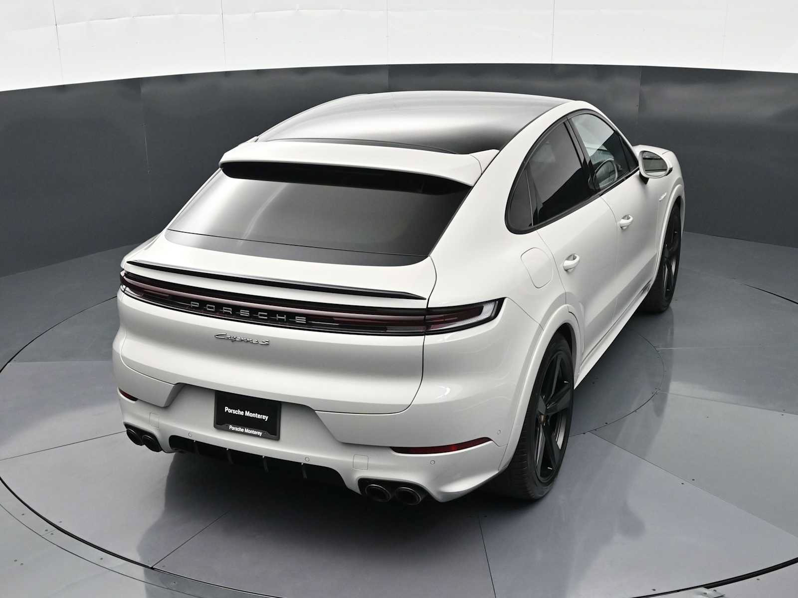 Certified 2025 Porsche Cayenne S AWD/4WD image 34