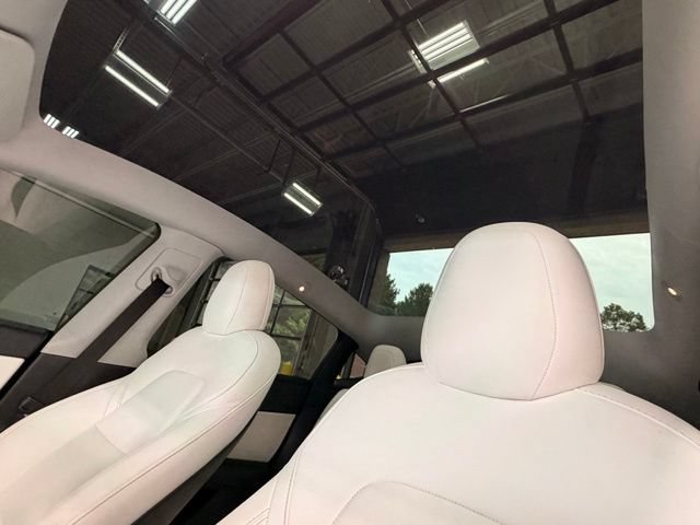 Used 2020 Tesla Model Y Long Range AWD/4WD image 22