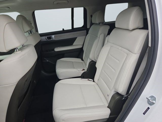 Certified 2025 Hyundai Santa Fe Calligraphy AWD/4WD image 15