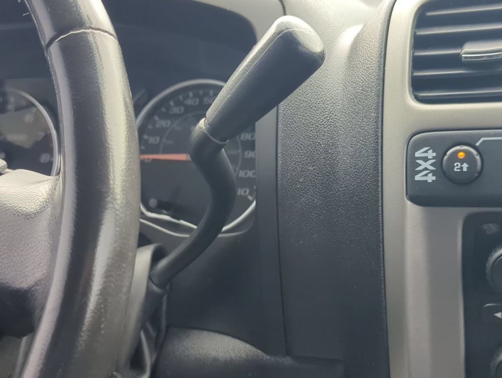 Used 2012 Chevrolet Colorado LT AWD/4WD image 17