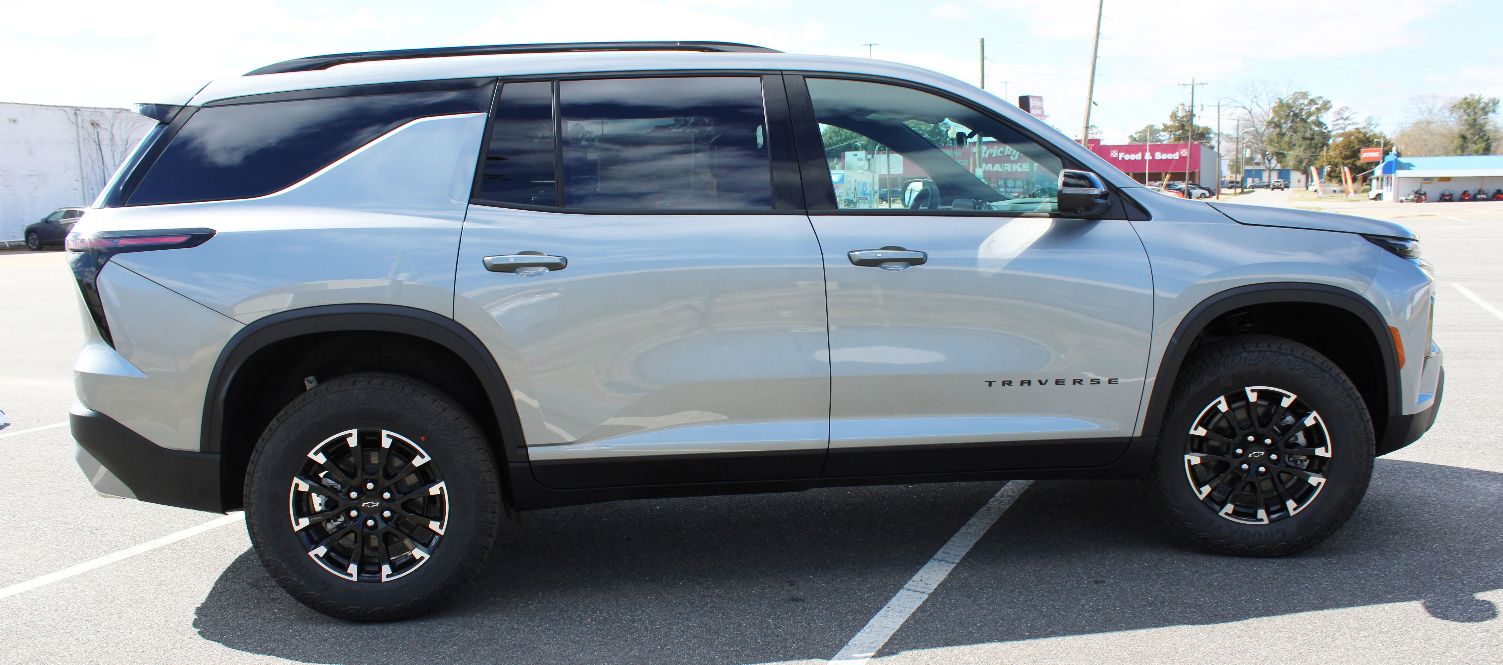 New 2026 Chevrolet Traverse Z71 image 9