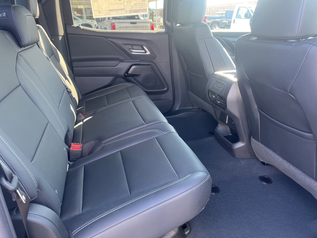 New 2025 Chevrolet Silverado EV LT image 27