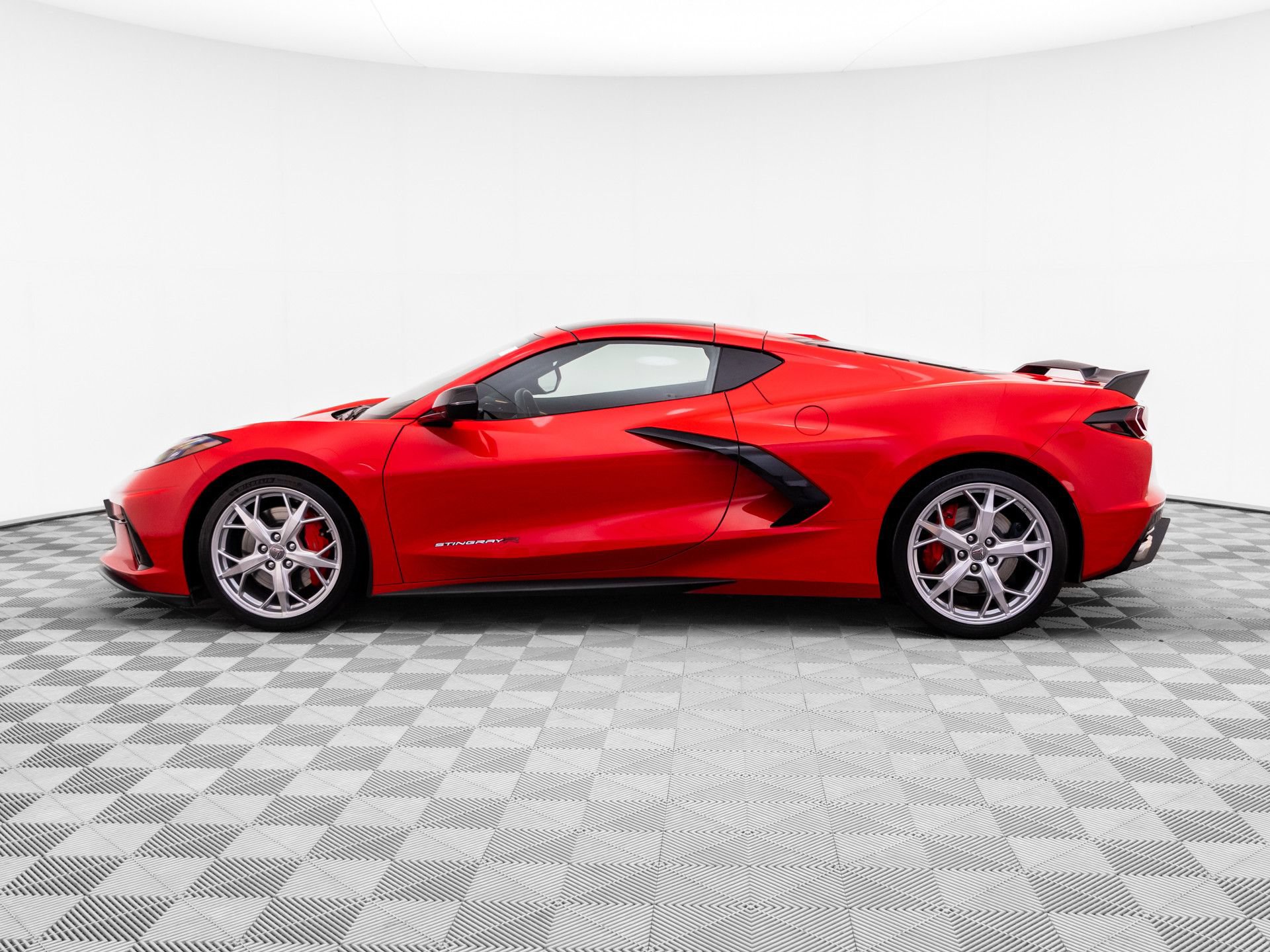 Used 2022 Chevrolet Corvette Stingray Preferred Cpe w/ Z51 Performance Package RWD video 2