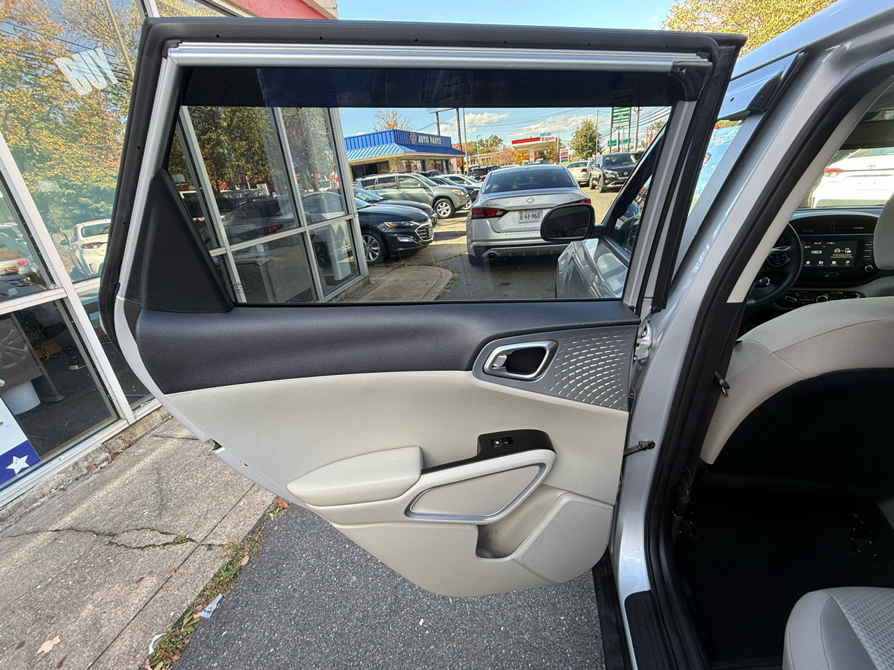 Used 2021 Kia Soul LX image 26