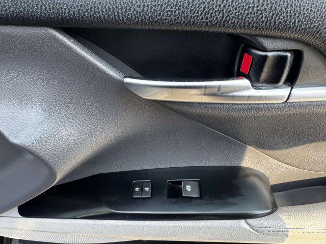 Used 2019 Toyota Camry XLE image 40