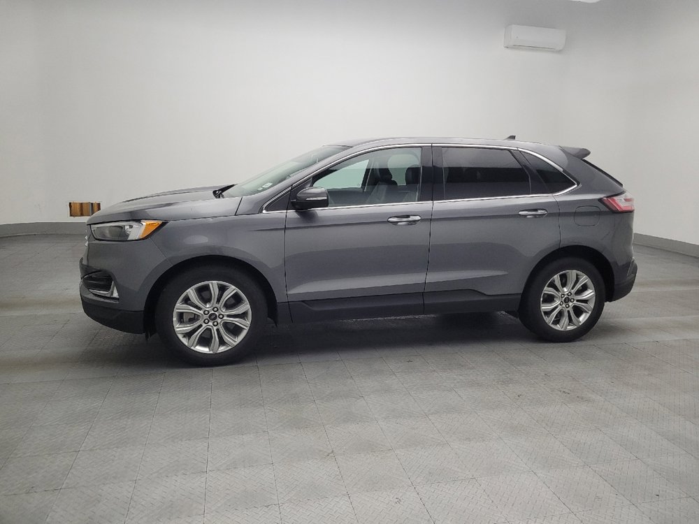 Used 2024 Ford Edge Titanium image 2
