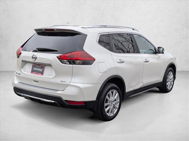 Used 2018 Nissan Rogue SV w/ Premium Package image 5