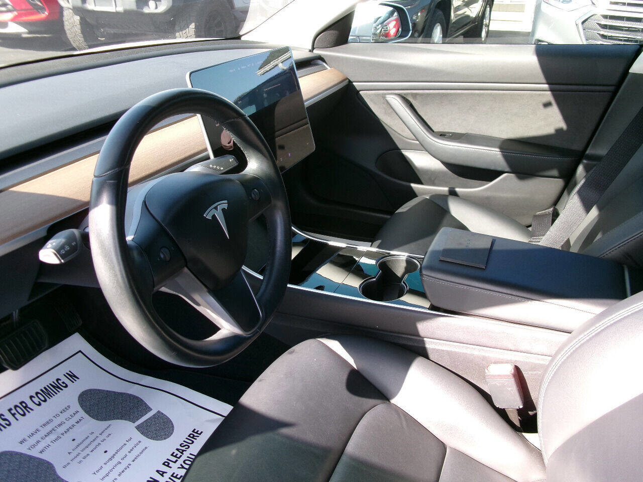 Used 2018 Tesla Model 3 Mid Range image 13