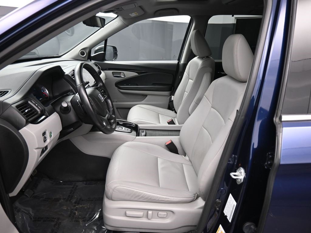 Certified 2022 Honda Pilot Touring image 19