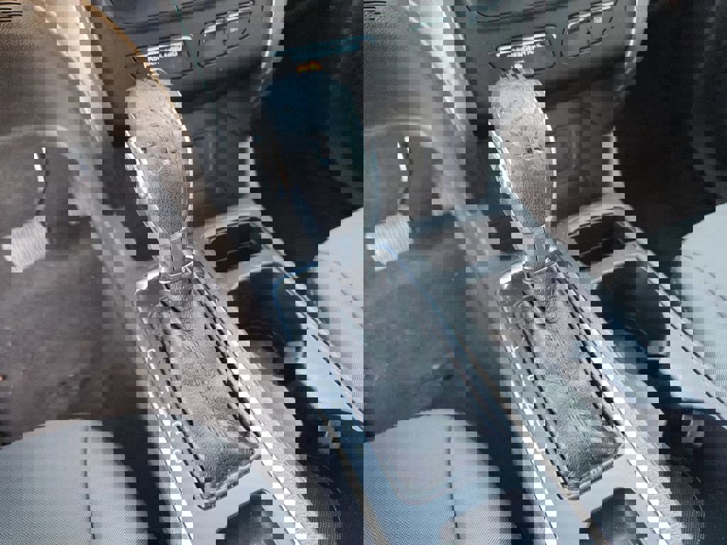 Used 2019 Ford Escape S image 22