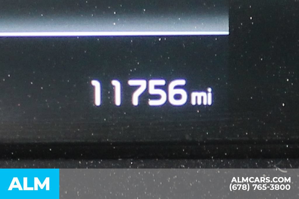 Used 2025 Kia Soul LX w/ LX Technology Package FWD image 39