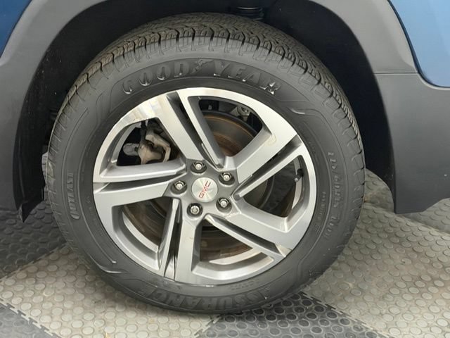 Used 2020 GMC Terrain SLT w/ Preferred Package AWD/4WD image 16