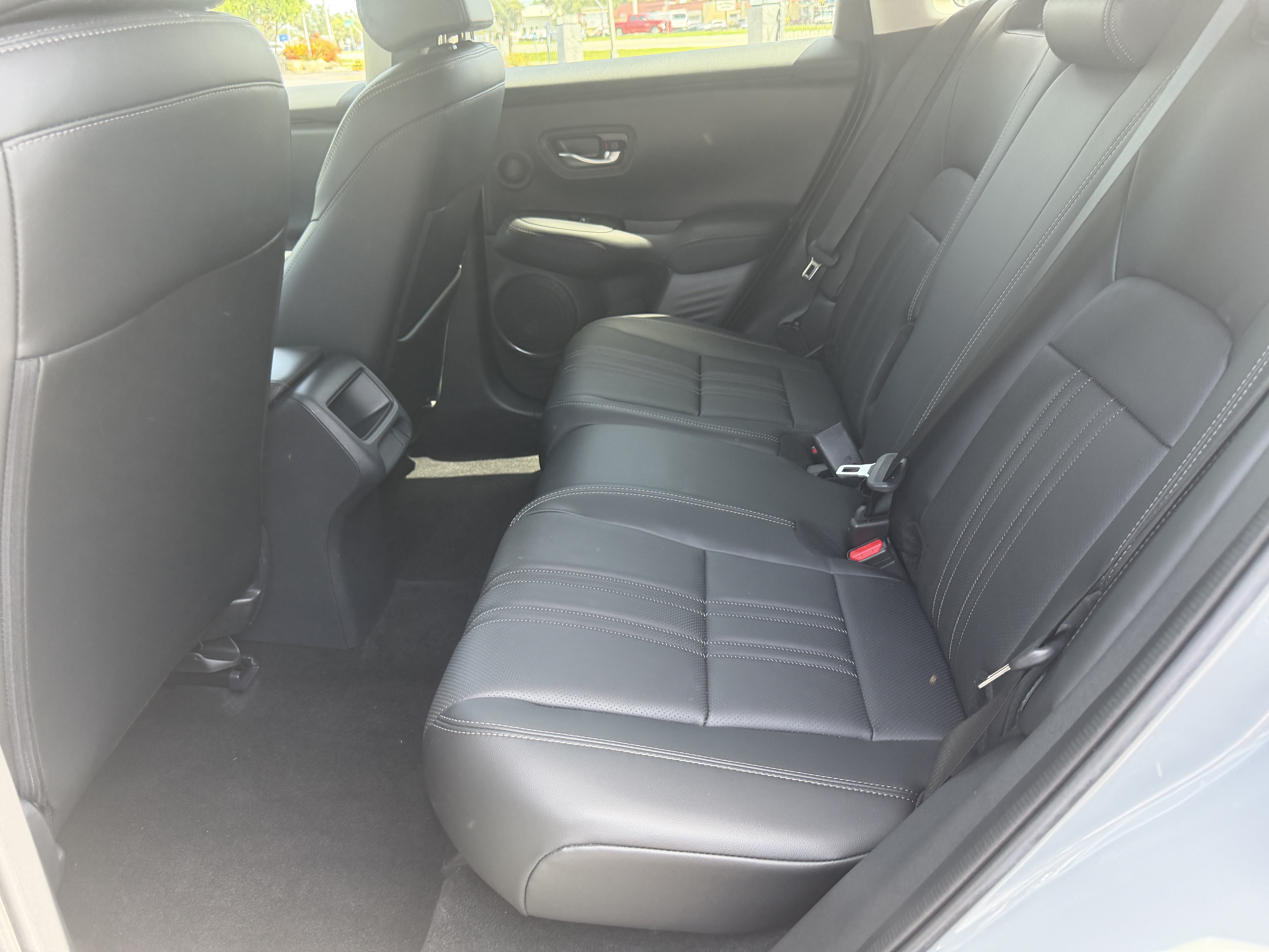 Used 2026 Honda HR-V EX-L image 18